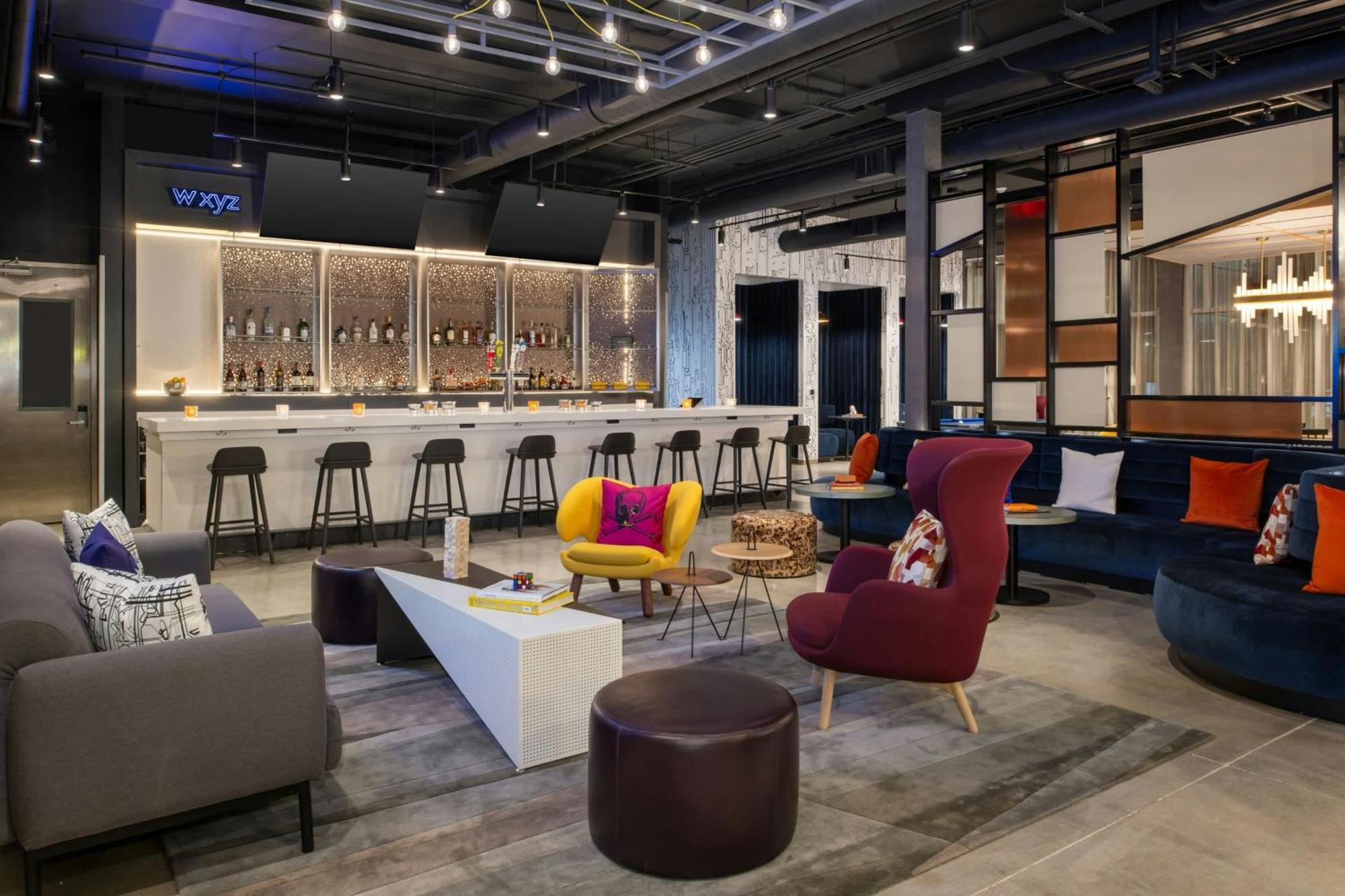 Aloft Sacramento Airport Natomas Hotel Exterior photo